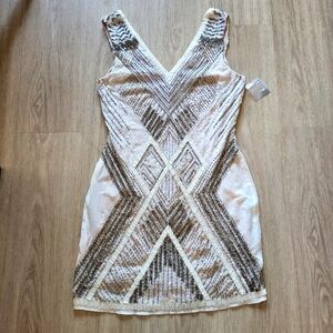 New Elegant White and Silver Sequin Geometric Dress small